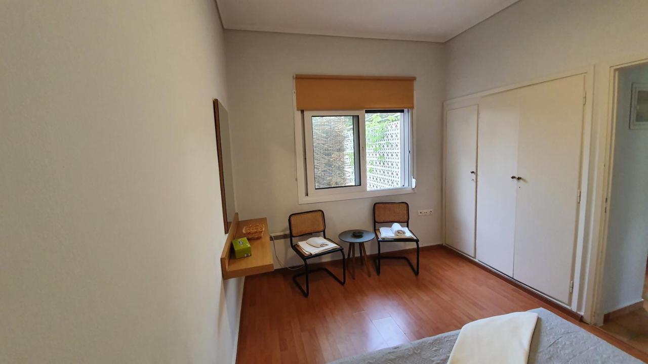 Cozy Seaside Studio In Lemos Vouliagmenis アテネ エクステリア 写真