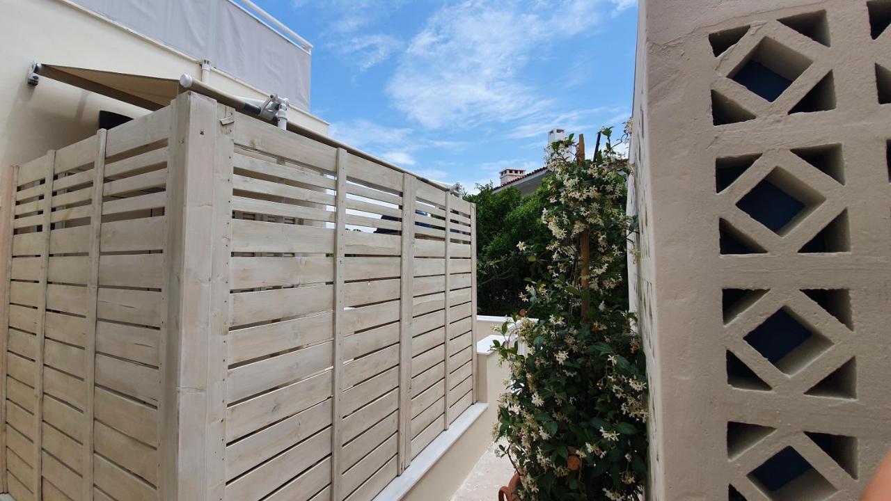 Cozy Seaside Studio In Lemos Vouliagmenis アテネ エクステリア 写真